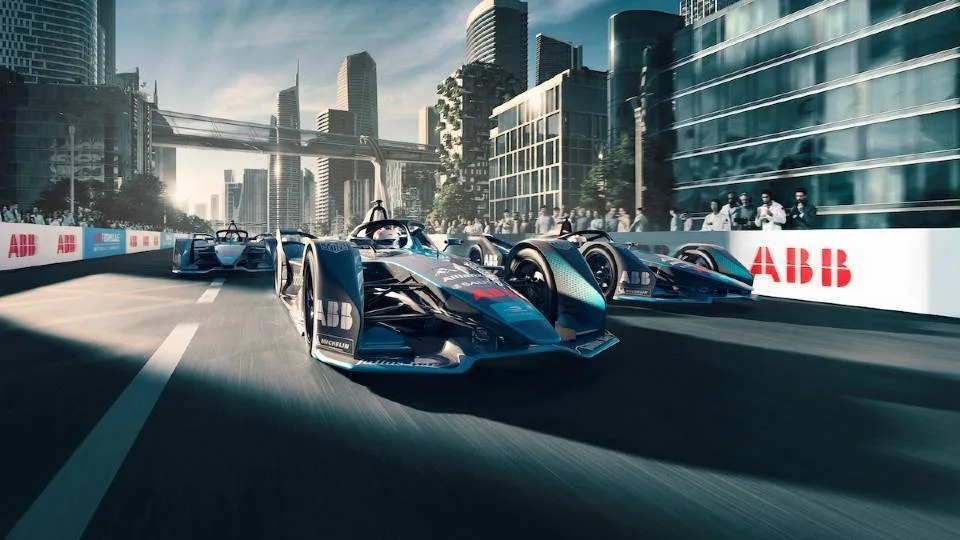 Η ABB ανακοινώνει τις πρωτοβουλίες της Formula E για το κλίμα στο COP26