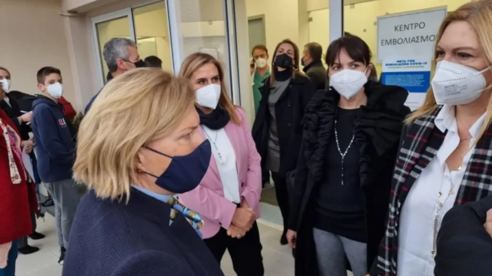 Υπ. Υγείας: Για πρώτη φορά mega εμβολιαστικό κέντρο μέσα σε νοσοκομείο