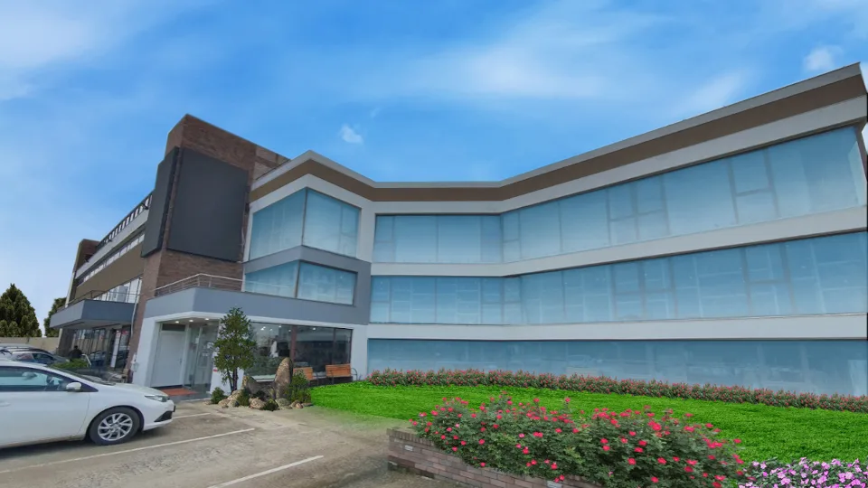 Epsilon Net: Αγορά αυτόνομου συγκροτήματος στη Θεσσαλονίκη - Ίδρυση Κέντρου Ψηφιακής Τεχνολογίας