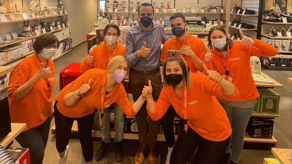 To Public Συντάγματος ανανεώνεται, με νέα τμήματα και iRepair corner