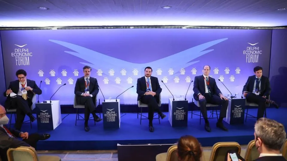 Delphi Forum: «Κλειδιά» για την απανθρακοποίηση οι ΑΠΕ και το υδρογόνο