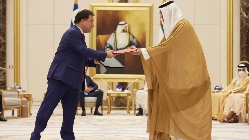 Υπογραφή MoU Ελλάδος - ΗΑΕ για την βιομηχανία και τις προηγμένες τεχνολογίες