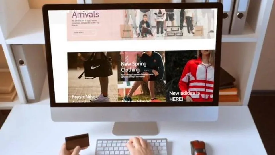 Cosmos: Πληρωμές μέσω της Klarna σε 3 άτοκες δόσεις, ακόμα και χωρίς πιστωτική