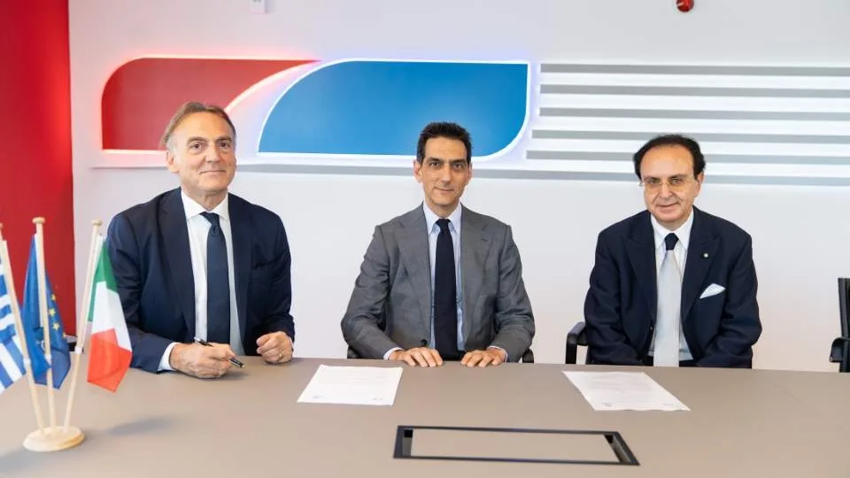 ΜοU μεταξύ ΟΣΕ και Hellenic Train για υλοποίηση κοινών δράσεων