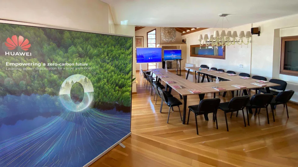 Huawei Digital Power Experience Center: Ολοκληρώθηκαν τα πρώτα live trainings