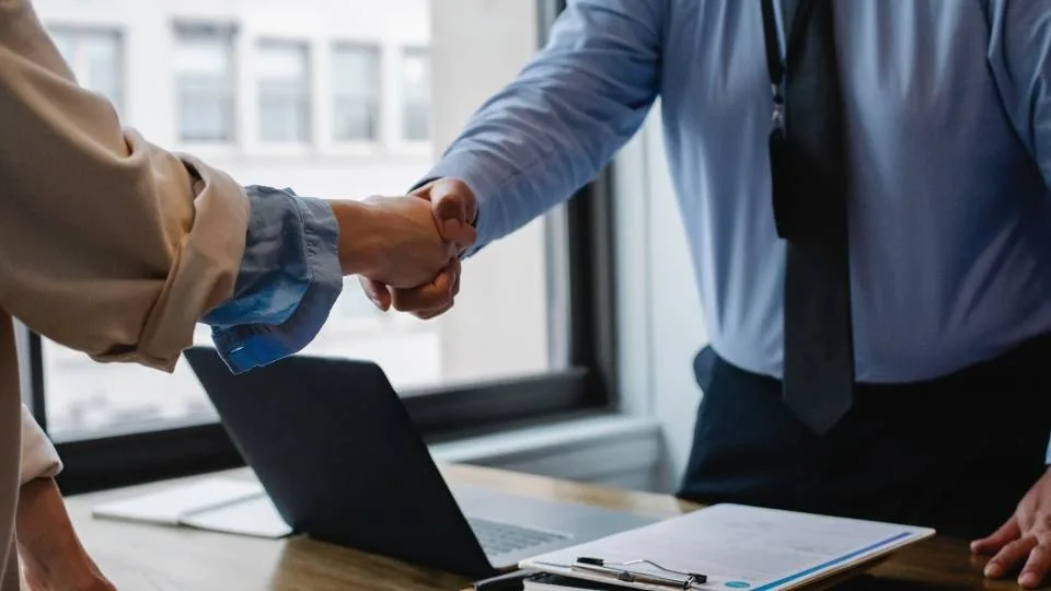 Γιατί είναι σημαντική η εφαρμογή ενός προγράμματος επιβράβευσης εργαζομένων;