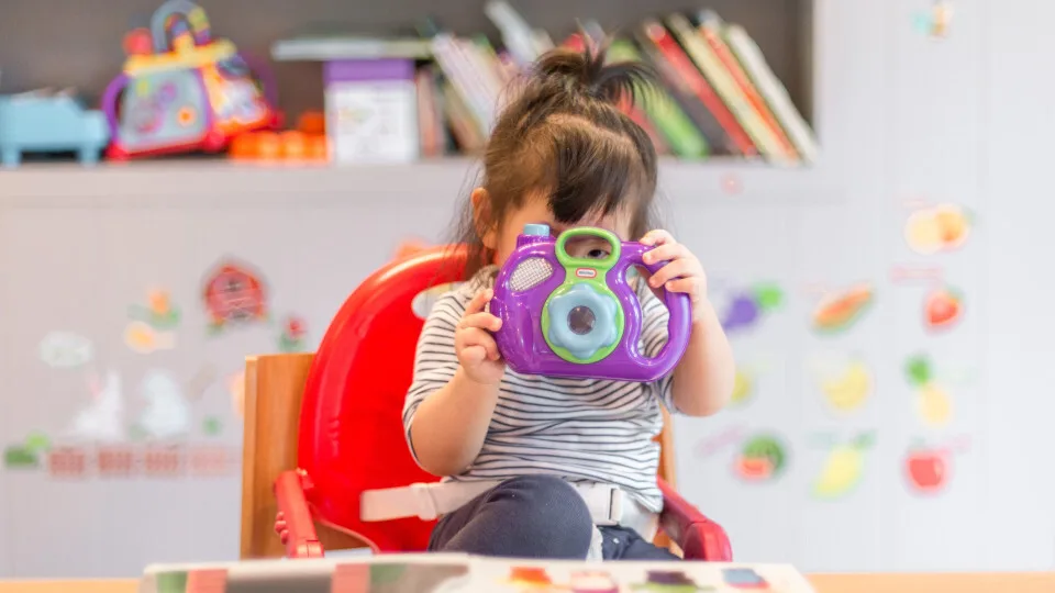 Οδηγίες για την ασφαλή χρήση των μπαταριών-κουμπιών από το ΚΕΠΚΑ