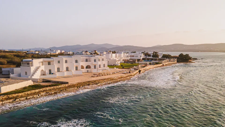 Selina Hospitality PLC: Συμφωνία χρηματοδότησης από την Global University Systems (GUS)