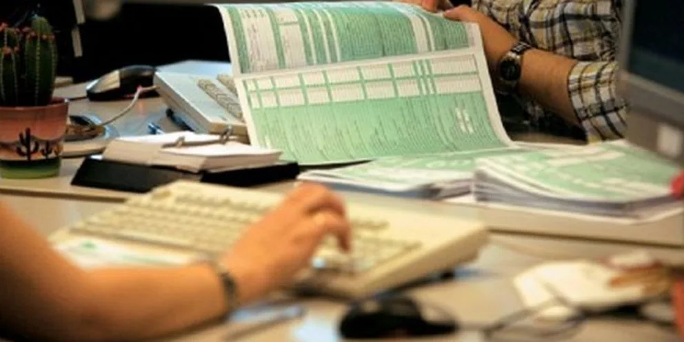 Περισσότερες φορολογικές δηλώσεις από φυσικά και νομικά πρόσωπα φέτος