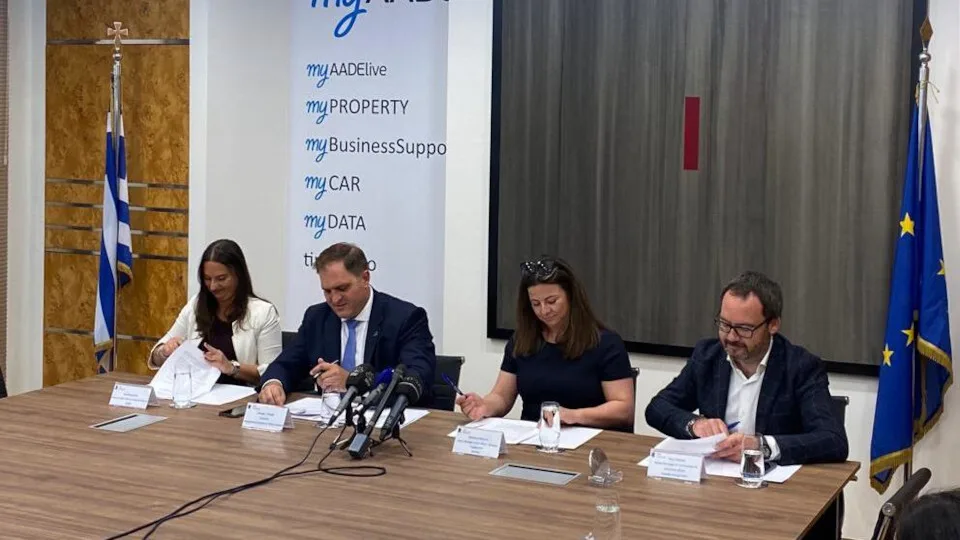 ΑΑΔΕ: Υπογραφή επικαιροποιημένου Μνημονίου Συνεργασίας με τις ψηφιακές πλατφόρμες Airbnb, Booking και Expedia Group/VRBO