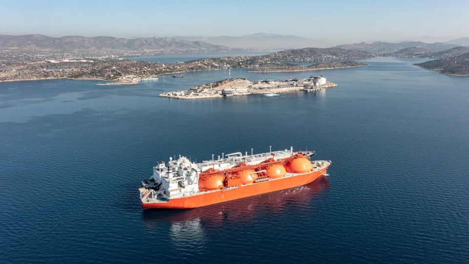 HB: Η Ελλάδα θάβει τα σχέδιά της για το LNG