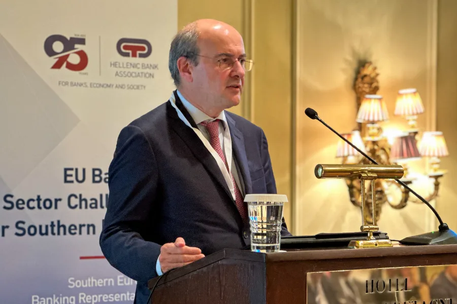 6 πρωτοβουλίες για τις τράπεζες: Στόχος η ευρωστία και ο ανταγωνισμός στην αγορά