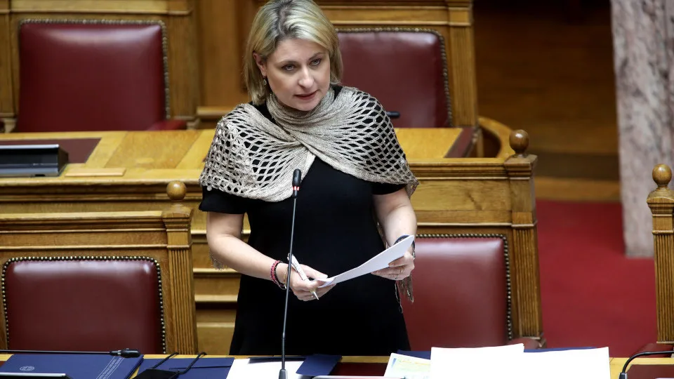 ​Χρ. Αλεξοπούλου: Σημαντικά τα οφέλη για τη χώρα μας από την προμήθεια 250 ηλεκτροκίνητων αστικών λεωφορείων