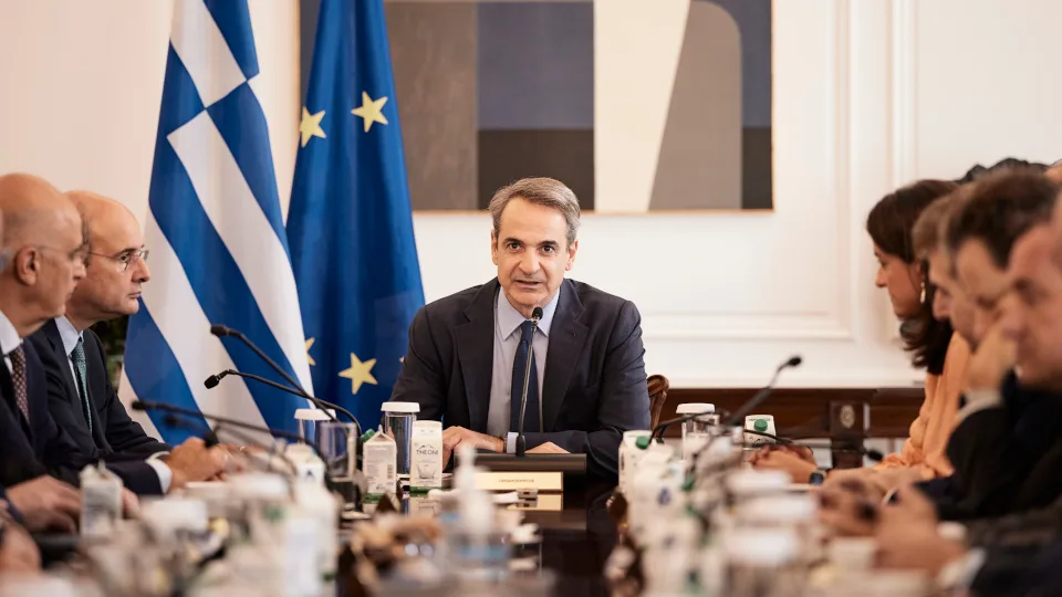 Αυτό είναι το νέο υπουργικό συμβούλιο - Ποιοι αποχωρούν, ποιοι αναλαμβάνουν