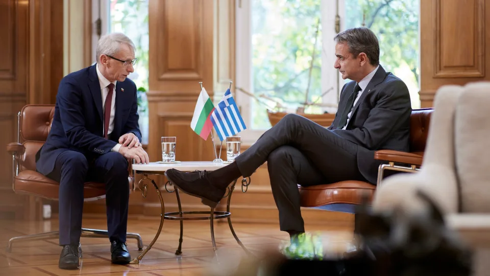 Μητσοτάκης-Ντενκόφ: Συνεργασία σε ενέργεια και μεταφορές