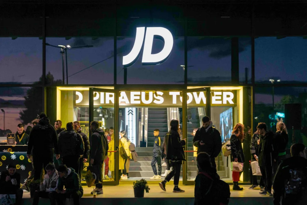 Νέο JD Sports κατάστημα στον εμβληματικό Πύργο του Πειραιά