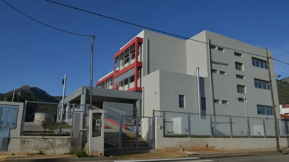 Εγκαινιάστηκε το 2ο Δημοτικό Σχολείο Νέας Μάκρης