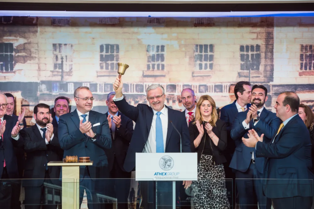 Τρ. Πειραιώς: Η τελετή έναρξης στο ΧΑ μετά την επιτυχία - Οι δηλώσεις της διοίκησης