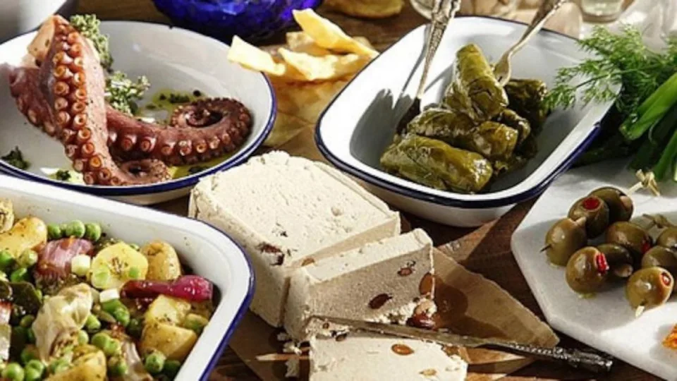 Πρεμιέρα για το «Καλάθι της Σαρακοστής» – Πού κυμαίνονται οι τιμές, οι ώρες λειτουργίας της Βαρβακείου