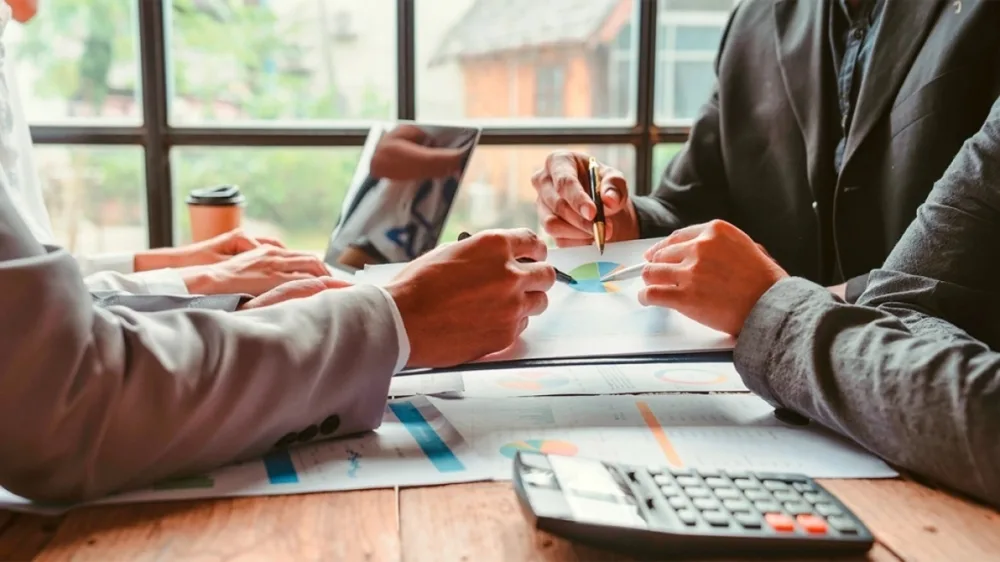 Πόσο αυξήθηκαν τα «κόκκινα» δάνεια που κατέχουν και διαχειρίζονται οι servicers στο γ’ τρίμηνο