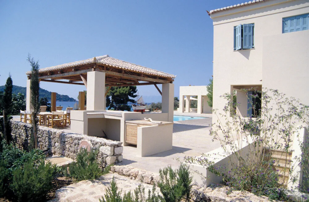 Ανθίζει η αγορά εξοχικής κατοικίας στην Ελλάδα από ξένους επενδυτές