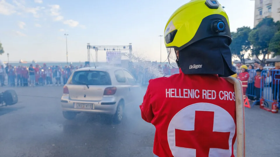 Ελληνικός Ερυθρός Σταυρός: Επίδειξη πρώτων βοηθειών σε τροχαία ατυχήματα στην Θεσσαλονίκη