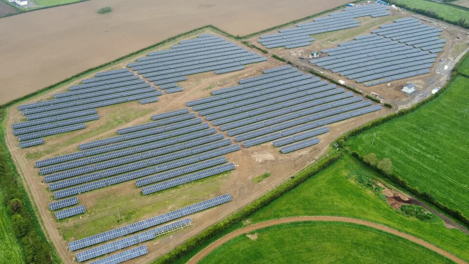 Η Mytilineos υπέγραψε δύο 10ετή PPAs με την Keppel DC REIT για Data Centers στο Δουβλίνο