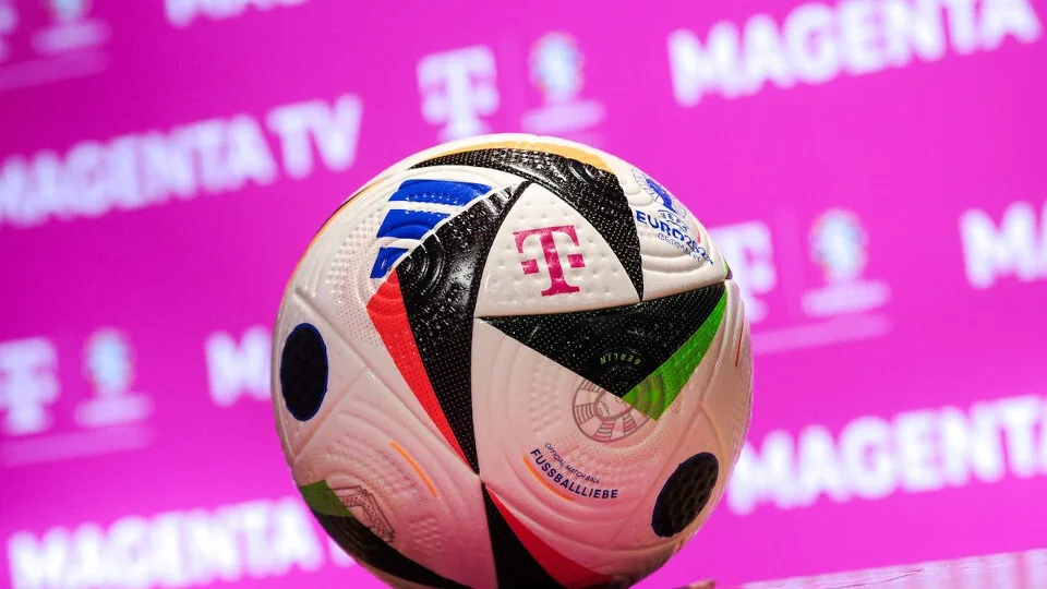 Telekom: Κορυφαία συνδεσιμότητα σε όλα τα γήπεδα του UEFA EURO 2024 μέσω 5G και οπτικών ινών