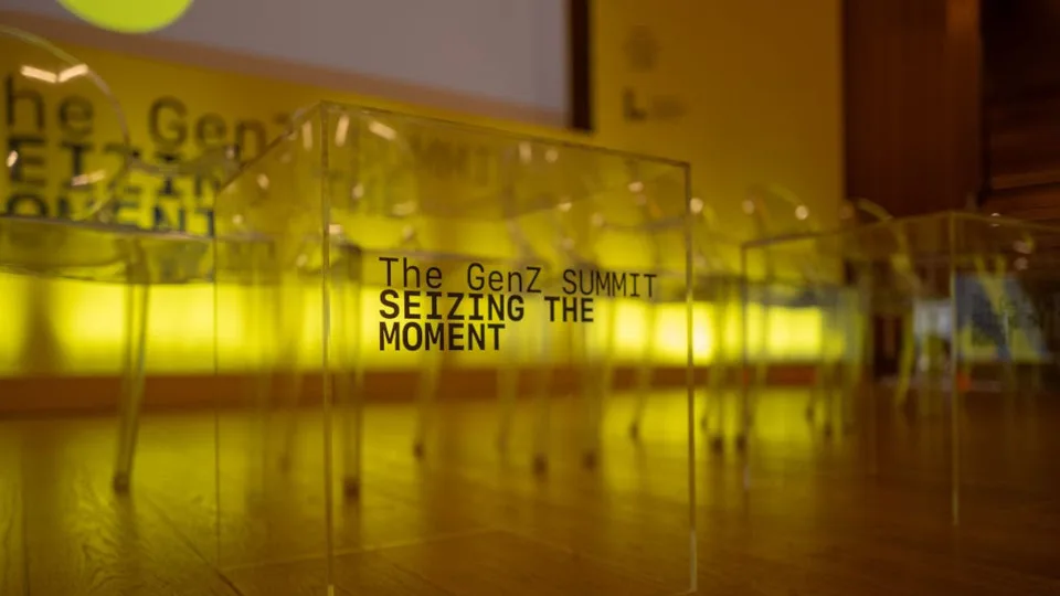 DEF: Είναι η GenZ μία απολιτίκ γενιά που φέρνει το νέο τρόπο πολιτικής;