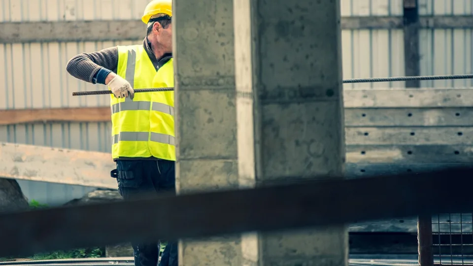 Κατασκευές: Άλμα 24% στον δείκτη παραγωγής το 4ο τρίμηνο του 2024