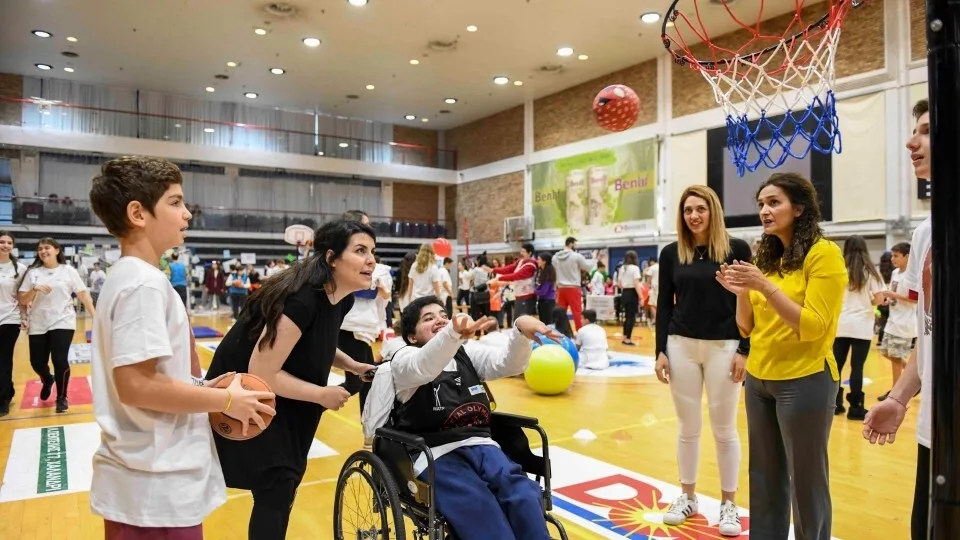 Συμφωνία μεταξύ ΥΠΑΙΘΑ και Special Olympics για την προώθηση της συμπερίληψης