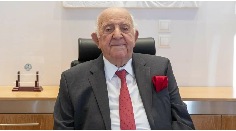 Θλίψη για την απώλεια του Σταύρου Μπακάκου εκφράζει η Πανελλήνια Ένωση Φαρμακοβιομηχανίας