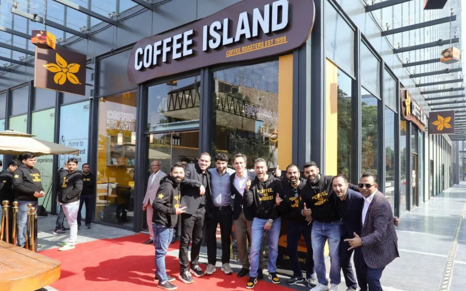 Το πρώτο της κατάστημα στην Ινδία ανοίγει η Coffee Island
