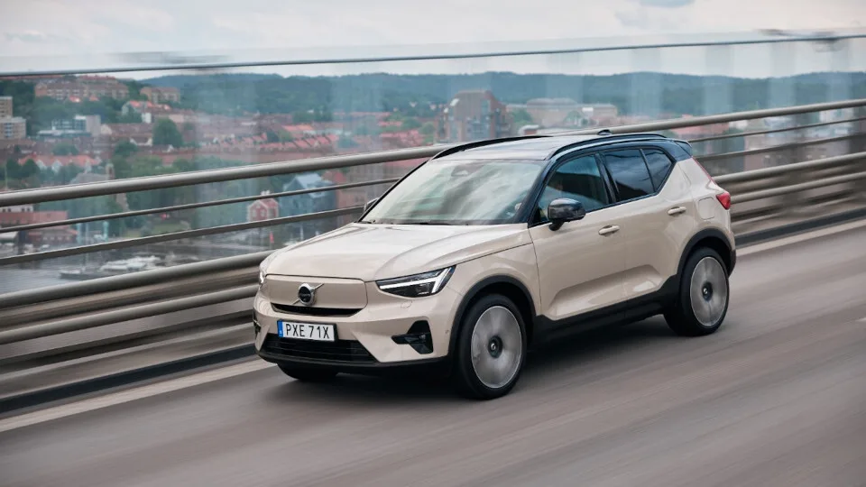 Volvo Βελμάρ: Επιδοτήσεις για τα νέα ηλεκτρικά Volvo EX30, EX40 και EC40