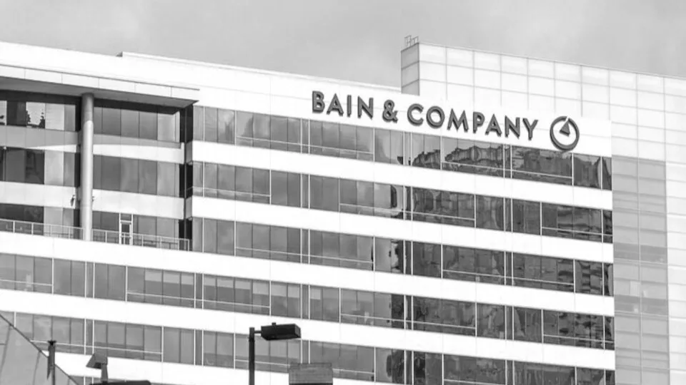 Bain & Company: Ανάκαμψη σημείωσε ο κλάδος του Private Equity το 2024