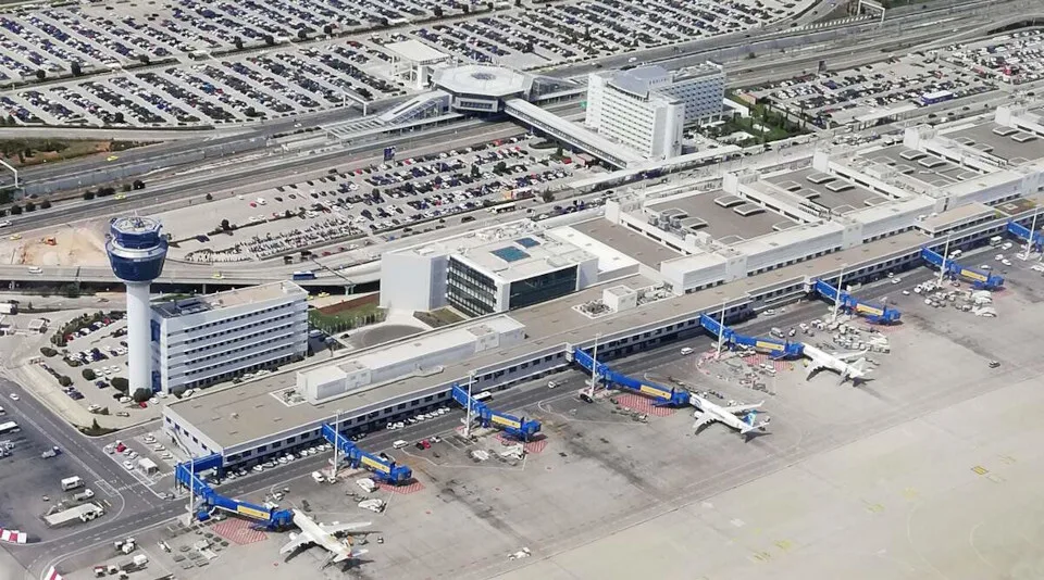 Διεθνής Αερολιμένας Αθηνών: Στα 8,6 δισ. ευρώ η συνολική συνεισφορά του στην ελληνική οικονομία