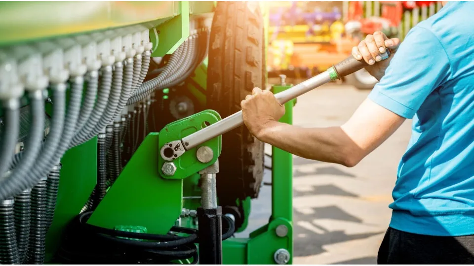 Πλήρης υποτροφία για τεχνικό συντήρησης γεωργικών μηχανημάτων από την Αμερικανική Γεωργική Σχολή