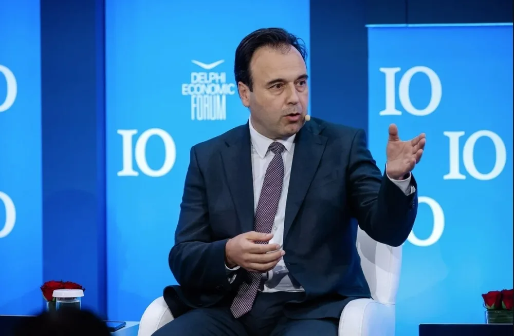 Παπαστεργίου: Δημιουργείται ειδική γραμματεία στο Υπουργείο για την ΤΝ και τα δεδομένα