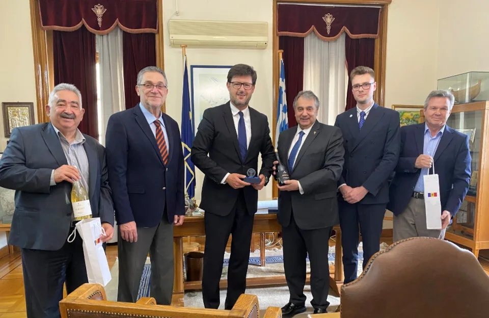 Επίσκεψη πρέσβεων Μολδαβίας και Ναμίμπια στο Ε.Β.Ε.Π. για ενίσχυση διμερών σχέσεων