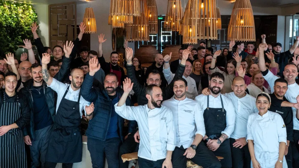 ΙΕΚ ΑΚΜΗ, Ξενοδοχειακός Όμιλος SANI/IKOS: Επαγγελματική αποκατάσταση για τους νέους στον τουρισμό