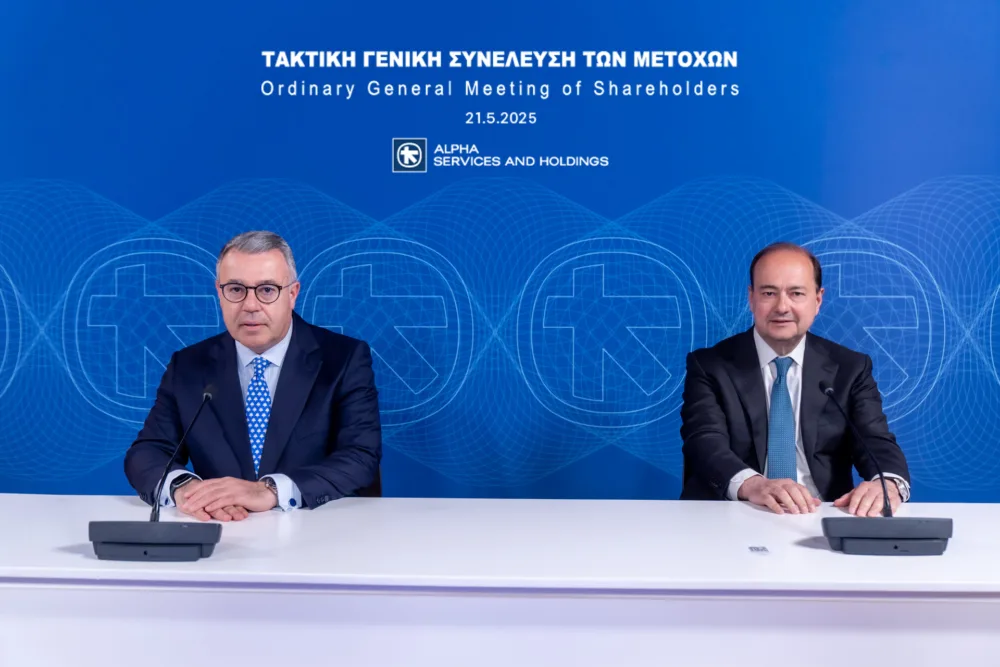 Alpha Bank: Ιστορικά κέρδη, τετραπλάσιο μέρισμα, νέα εποχή και στόχοι - το μήνυμα Ψάλτη