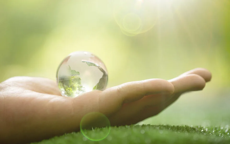 Η πρώτη μελέτη για εφαρμογή προτύπων ESRS στις εισηγμένες εταιρείες στο Χ.Α. από τη ΣΟΛ Crowe