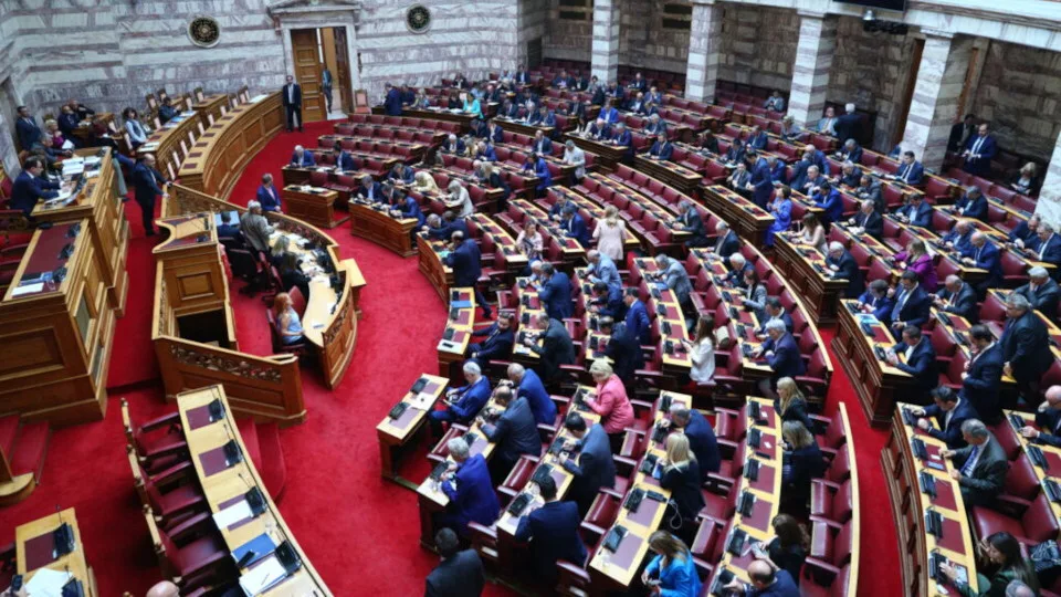 Βουλή: Ψηφίστηκε ο νέος αναπτυξιακός νόμος - Πρόκειται να διατεθούν άνω του 1 δισ. πόροι