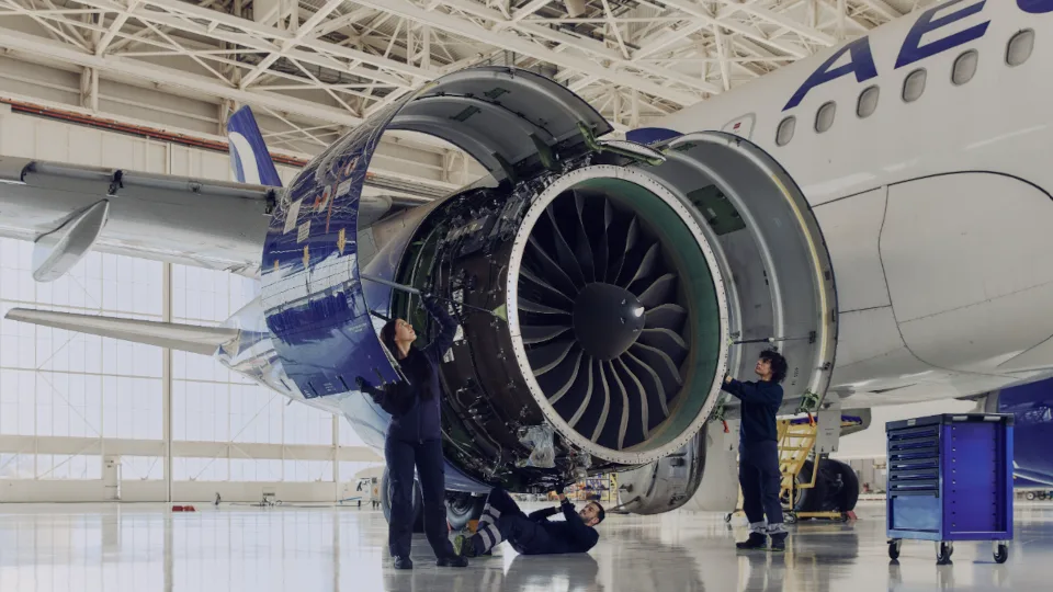 AEGEAN: Νέος κύκλος υποτροφιών για μηχανικούς αεροσκαφών