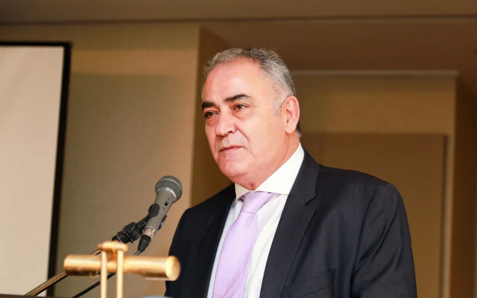 Χατζηθεοδοσίου: Μεγάλος κίνδυνος να πληγεί η παγκόσμια και ελληνική οικονομία από τη σύγκρουση Ισραήλ-Ιράν