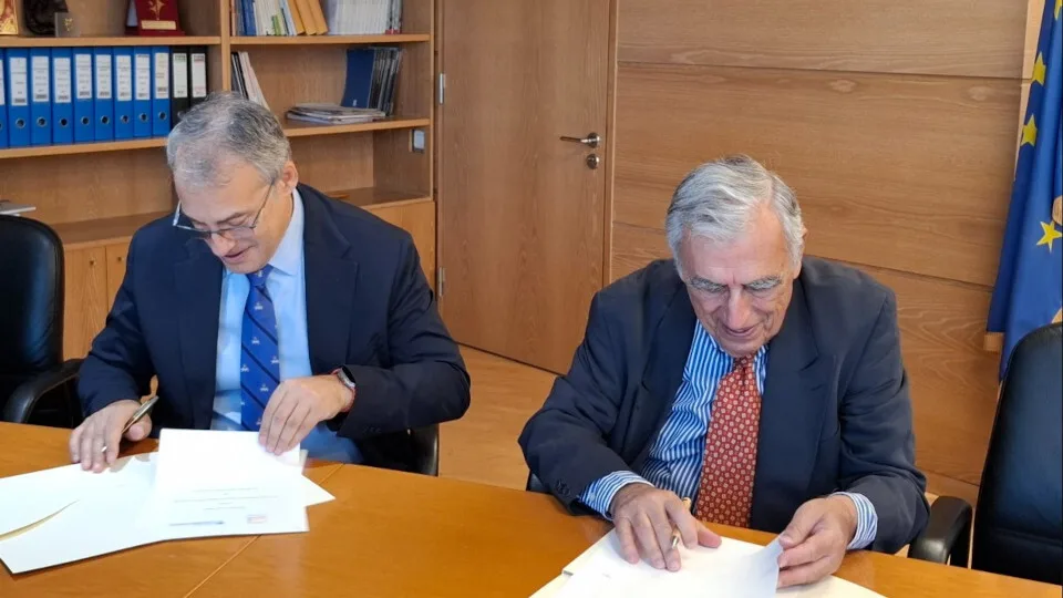 Μνημόνιο Συνεργασίας ΑΠΔ – ΕΑΚ: Τι προβλέπεται