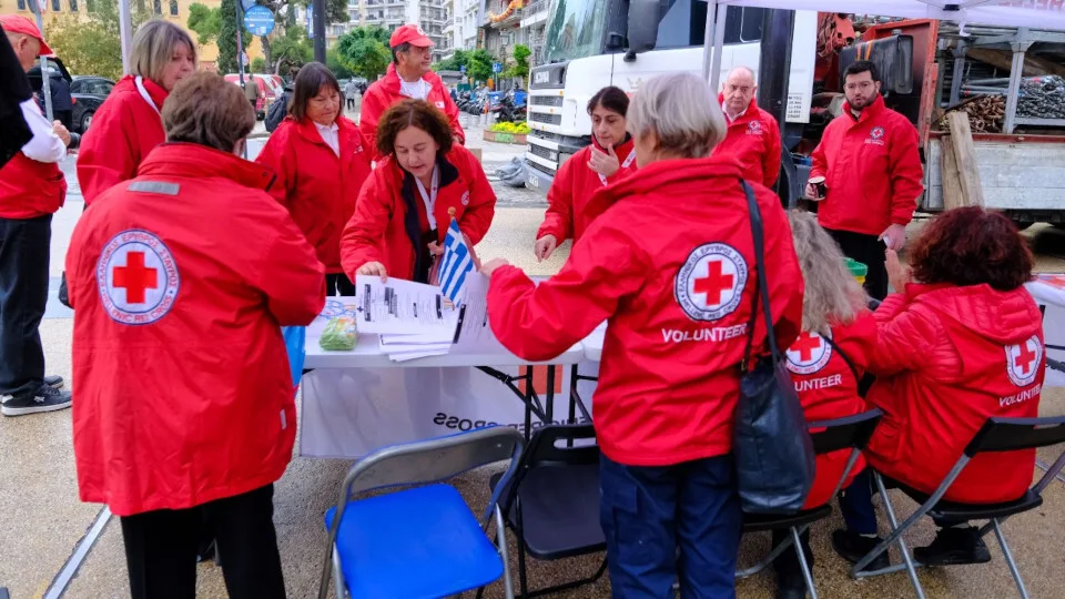 Καλοκαιρινή ενημερωτική εκστρατεία για τον καύσωνα και το μελάνωμα διοργάνωσε ο Ε.Ε.Σ. στη Θεσσαλονίκη