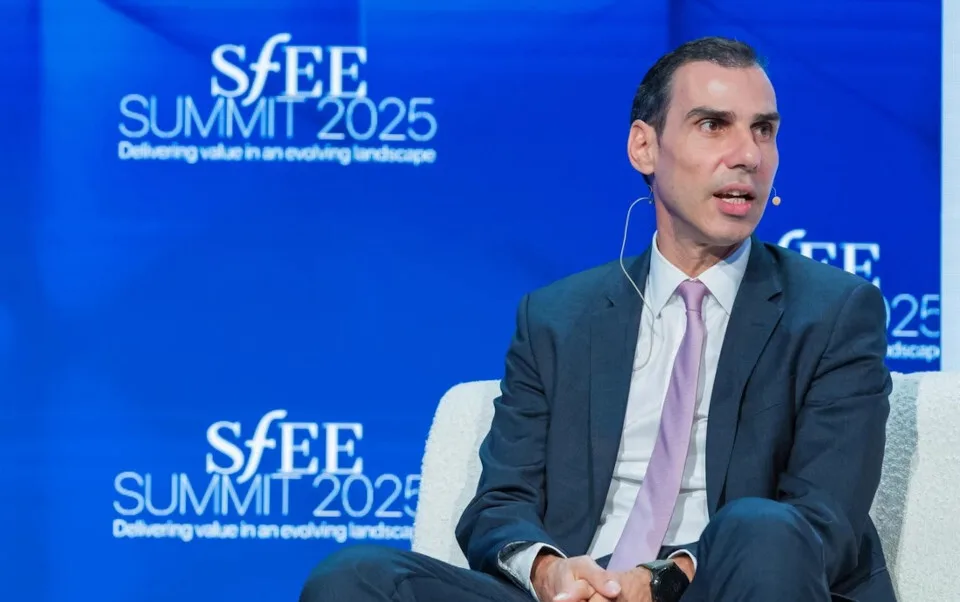 Θεμιστοκλέους από το 2ο ΣΦΕΕ Summit: Πολύ σημαντική αύξηση χρηματοδότησης κατά 120% στην Υγεία