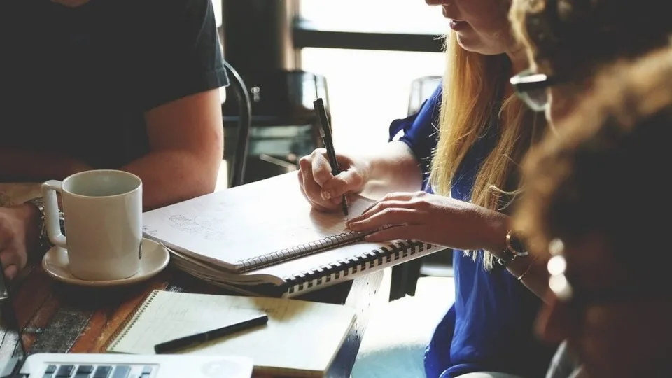 ΔΥΠΑ: Συνεχίζει και τον Ιούλιο τα εργαστήρια ομαδικής συμβουλευτικής - 141 εργαστήρια εντός του μήνα