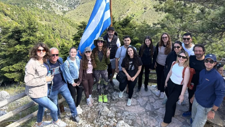 Όμιλος Σαρακάκη: Περιβαλλοντική και wellbeing δράση στην Πάρνηθα με τους εργαζομένους του